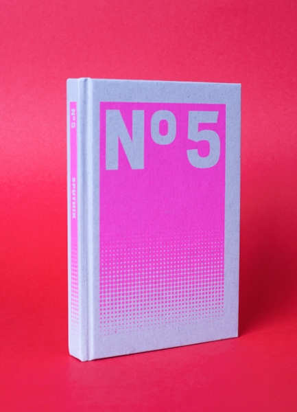 https://www.marcinkaczor.net/files/gimgs/th-33_no5_sputnik_photos_book_1.jpg